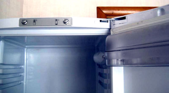 Перевесить двери холодильника в Электрогорске | Вызов мастера по холодильникам на дом